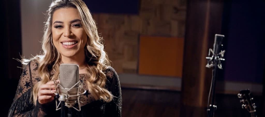 Dupla de Páscoa — Naiara Azevedo no estúdio